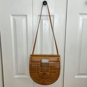 Crossbody bag